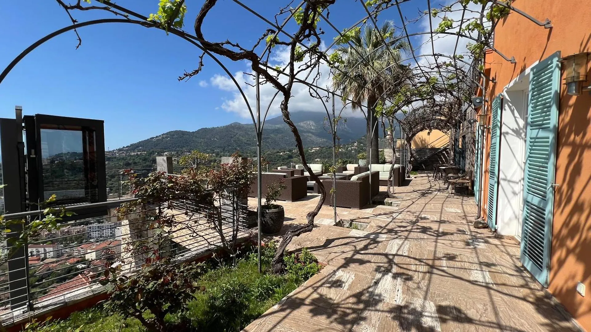 Villa Royal Domain, Bnbrickeys Menton 0*,  France